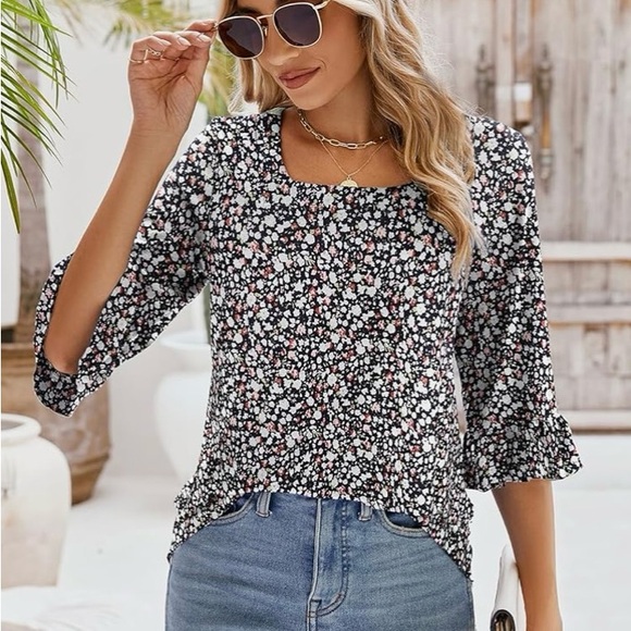 NWOT Women’s Black w/Floral Square Neck Blouse, 3/4 flare sleeve Size L - Picture 2 of 9